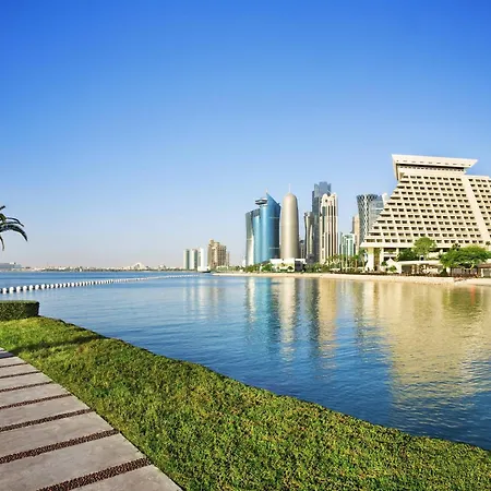 Sheraton Grand Doha Resort & Convention Hotel photo